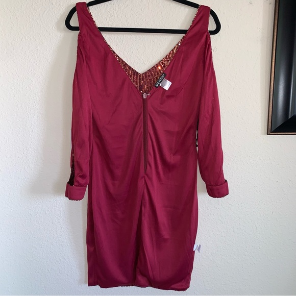 Venus Cold Shoulder Cocktail Dress - Picture 9 of 17